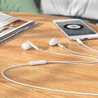 Vezetékes fülhallgató, headset 3,5 mm-es Jack csatlakozóval Borofone BM76 Ocean fehér